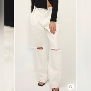 STORETS Vera Slash Cutout Jeans